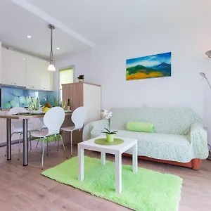 apartment-close-to-krk-town-centre.primorje-gorskikotar.com/