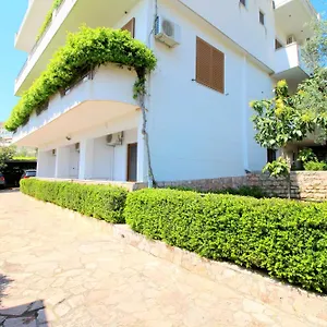 Garden Eva Sarande