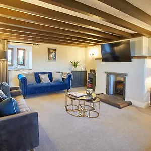 Host & - The Coach House Whitby